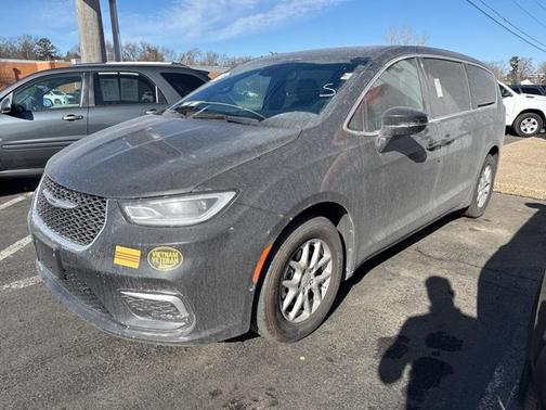 2025 Chrysler Pacifica L