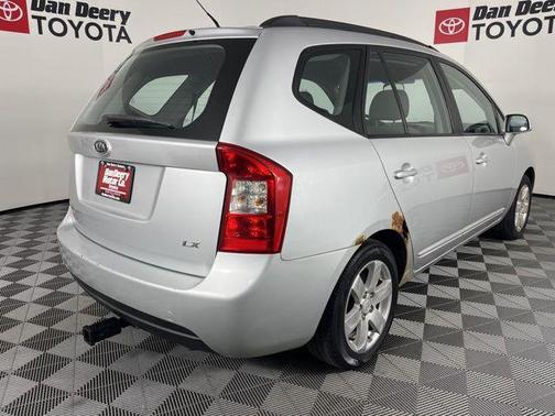 2008 Kia Rondo LX
