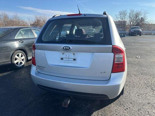 2008 Kia Rondo LX