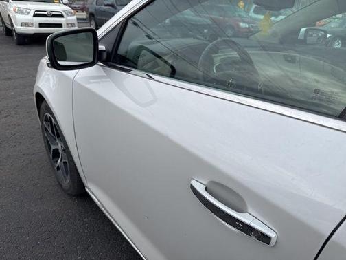 White Frost Tricoat 2016 Buick LaCrosse Leather