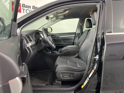 2016 Toyota Highlander LE Plus