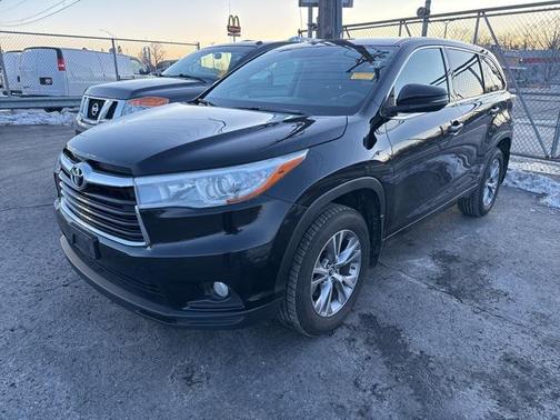 2016 Toyota Highlander LE