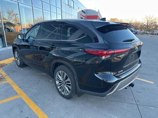 2020 Toyota Highlander Platinum