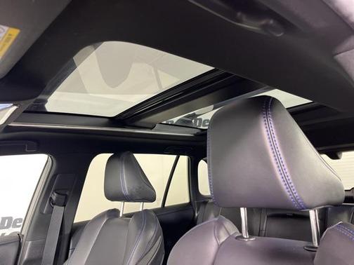 2021 Toyota RAV4 Hybrid SE