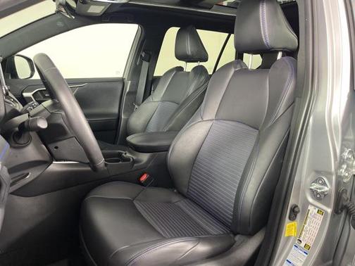 2021 Toyota RAV4 Hybrid SE