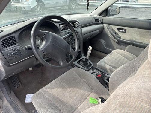 Deep Sapphire Pearl 2002 Subaru Legacy Base