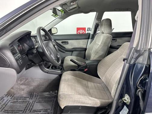 2002 Subaru Legacy Base