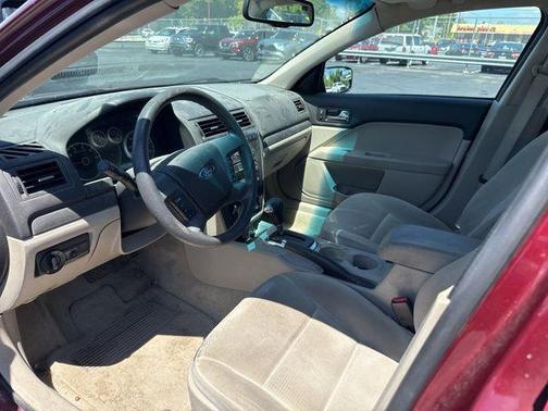 Red 2007 Ford Fusion SE