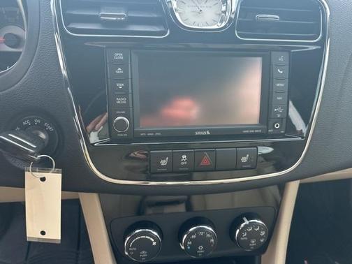 2013 Chrysler 200 Limited