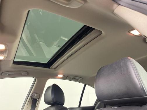 2011 INFINITI G25x Base
