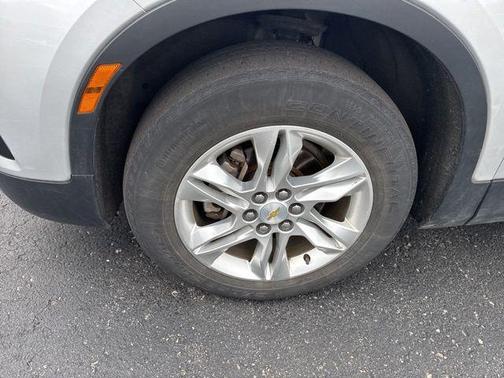 Silver Ice Metallic 2019 Chevrolet Blazer 2LT