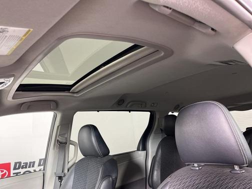 2013 Toyota Sienna SE