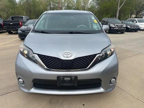 2013 Toyota Sienna SE