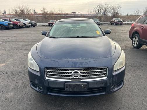 2010 Nissan Maxima SV