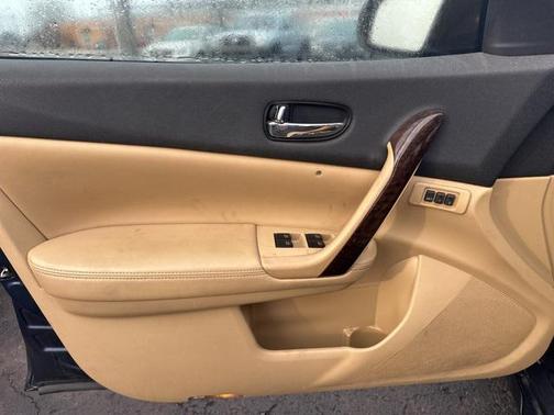 2010 Nissan Maxima SV