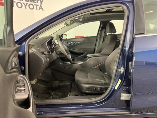 2021 Chevrolet Malibu FWD LT