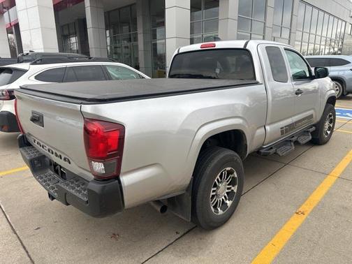 2022 Toyota Tacoma SR