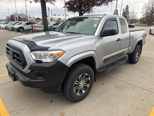 2022 Toyota Tacoma SR