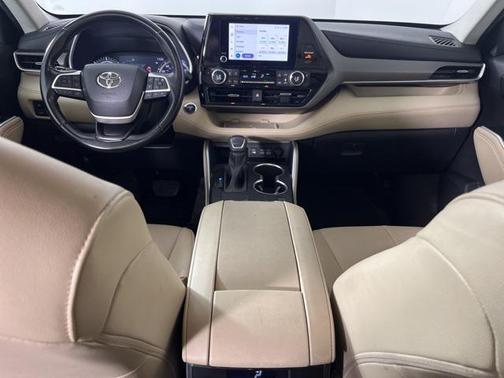 2023 Toyota Highlander Hybrid XLE