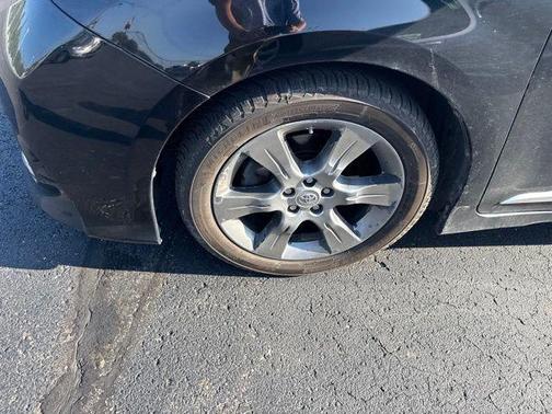 Black 2011 Toyota Sienna SE