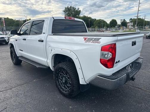 2018 Toyota Tundra SR5