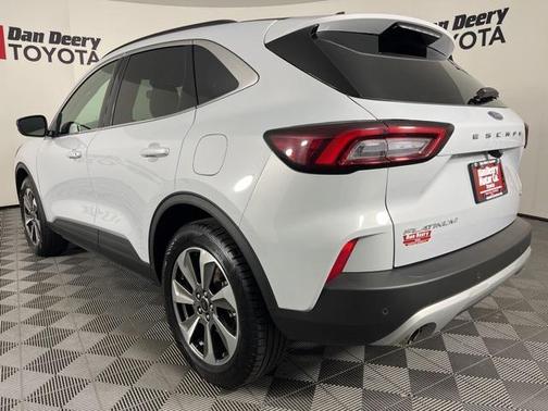 2025 Ford Escape Platinum