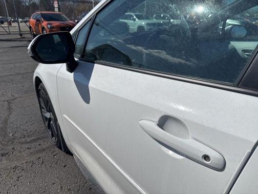 Ice Cap 2026 Toyota Corolla SE