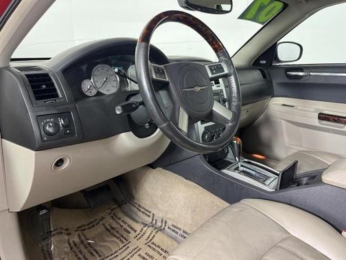 2007 Chrysler 300C Base