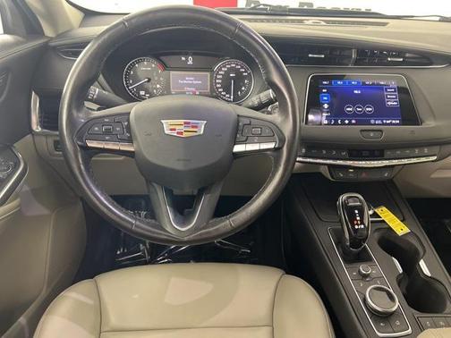 2020 Cadillac XT4 Premium Luxury