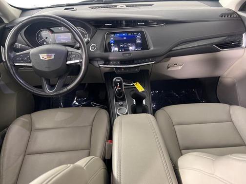 2020 Cadillac XT4 Premium Luxury
