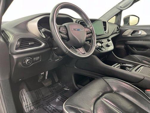 Granite Crystal Metallic Clearcoat 2021 Chrysler Pacifica Hybrid Limited