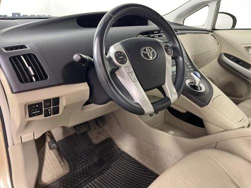 2010 Toyota Prius V