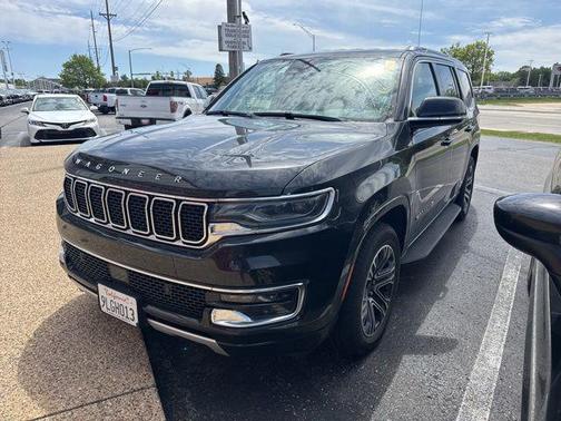 Diamond Black Crystal Pearlcoat 2024 Jeep Wagoneer Series II 4x4