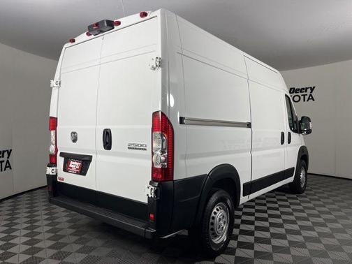 Bright White Clearcoat 2025 RAM ProMaster 2500 Tradesman