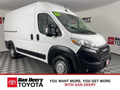 Bright White Clearcoat 2025 RAM ProMaster 2500 Tradesman