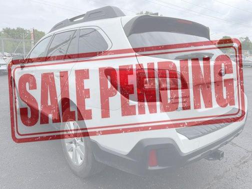 Crystal White Pearl 2018 Subaru Outback 2.5i Premium