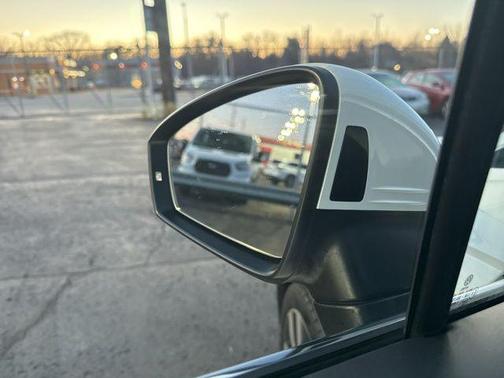 2021 Volkswagen Tiguan 2.0T SEL R-Line 4MOTION