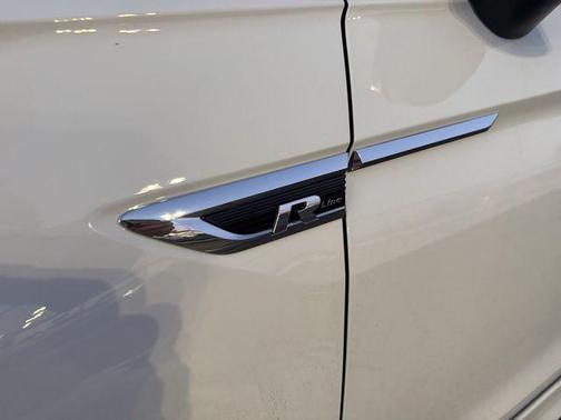 2021 Volkswagen Tiguan 2.0T SEL R-Line 4MOTION