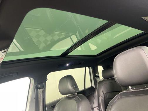 2021 Volkswagen Tiguan 2.0T SEL R-Line 4MOTION