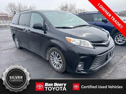 2020 Toyota Sienna XLE