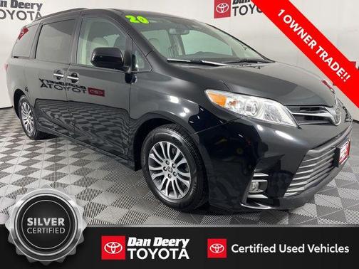 2020 Toyota Sienna XLE