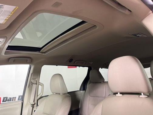 2020 Toyota Sienna XLE