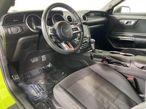 2020 Ford Mustang EcoBoost