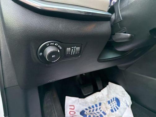 Bright White Clearcoat 2024 Jeep Compass Limited