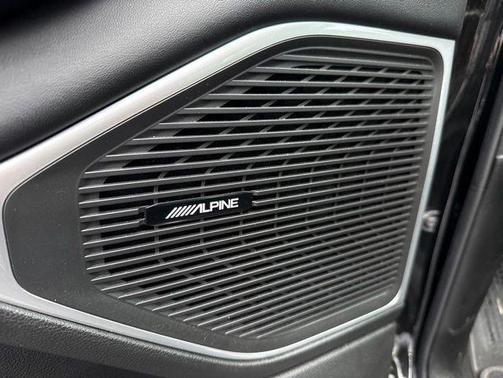 Diamond Black Crystal Pearlcoat 2022 Jeep Wagoneer Series II 4x4
