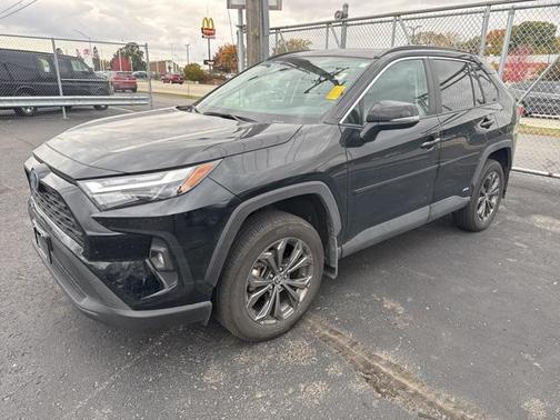2023 Toyota RAV4 Hybrid XLE Premium