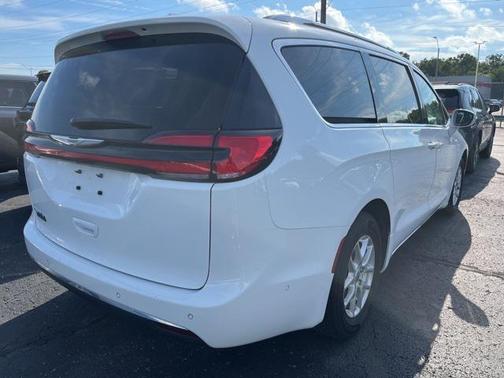 2021 Chrysler Pacifica Touring L