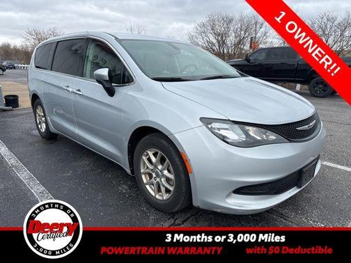 2022 Chrysler Voyager LX