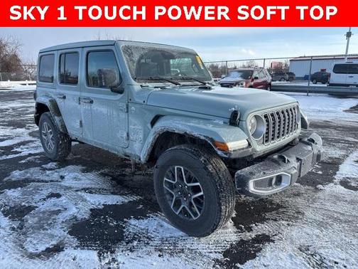 2024 Jeep Wrangler 4-Door Sahara 4x4