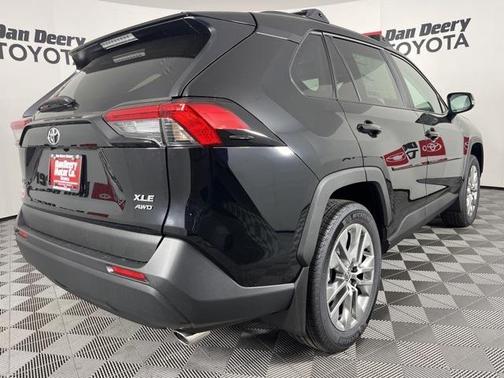 2025 Toyota RAV4 XLE Premium